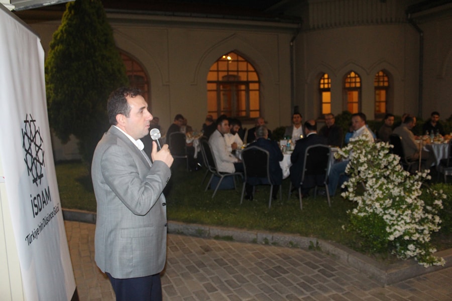 İSDAM 6. Geleneksel İftar Yemeği