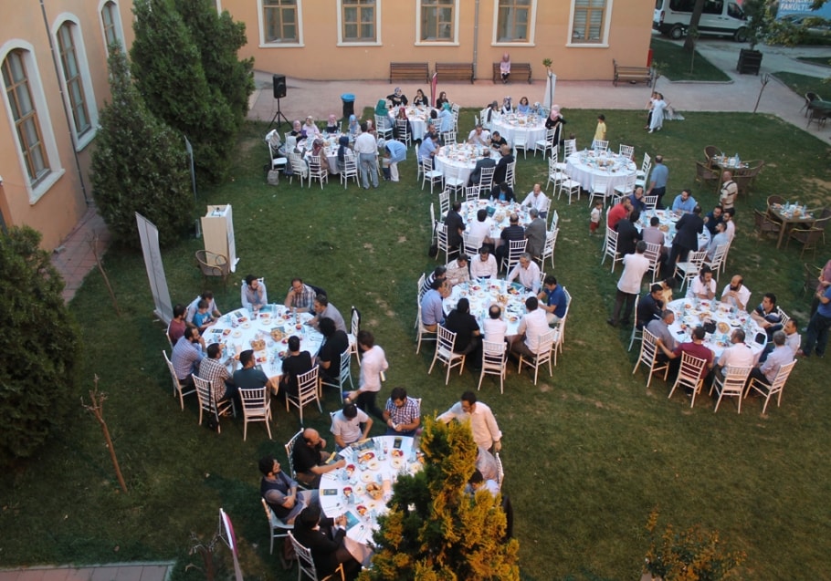 İSDAM 4. Geleneksel İftar Yemeği